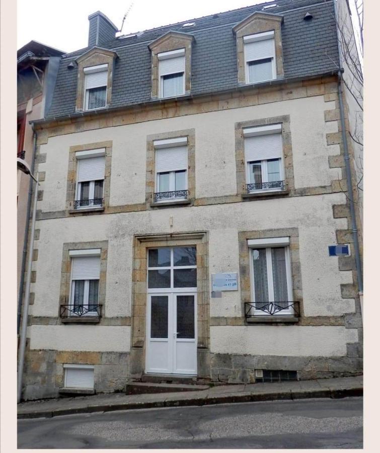 Le Nid Douillet Industriel La Bourboule Exterior foto